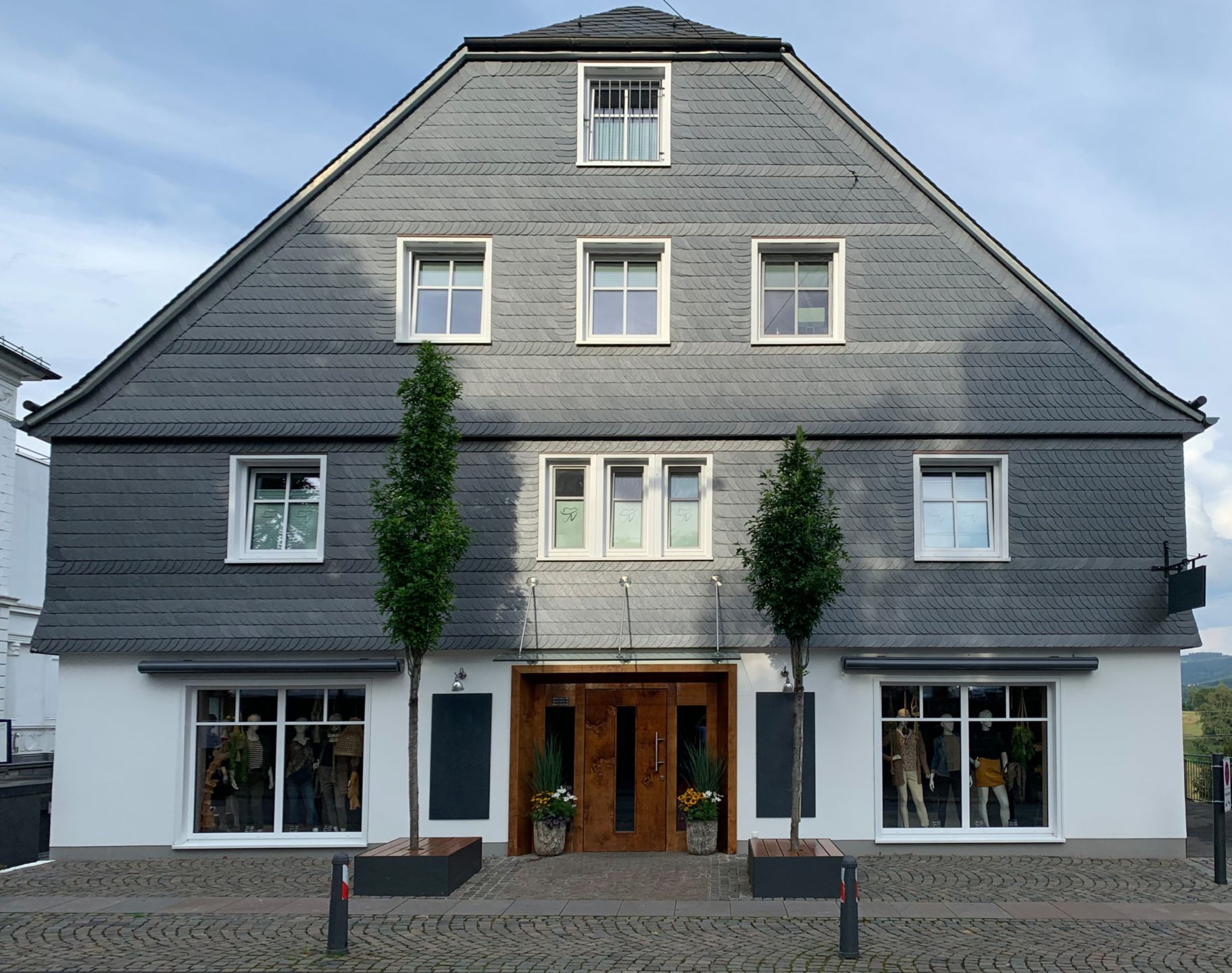 Schönes Haus - Schuppendeckung Fassade